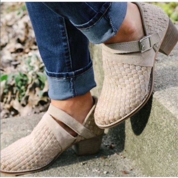 NEW Rebels Gates Woven Ankle Boots SuedeBuckle Size 7.5 - Picture 1 of 8